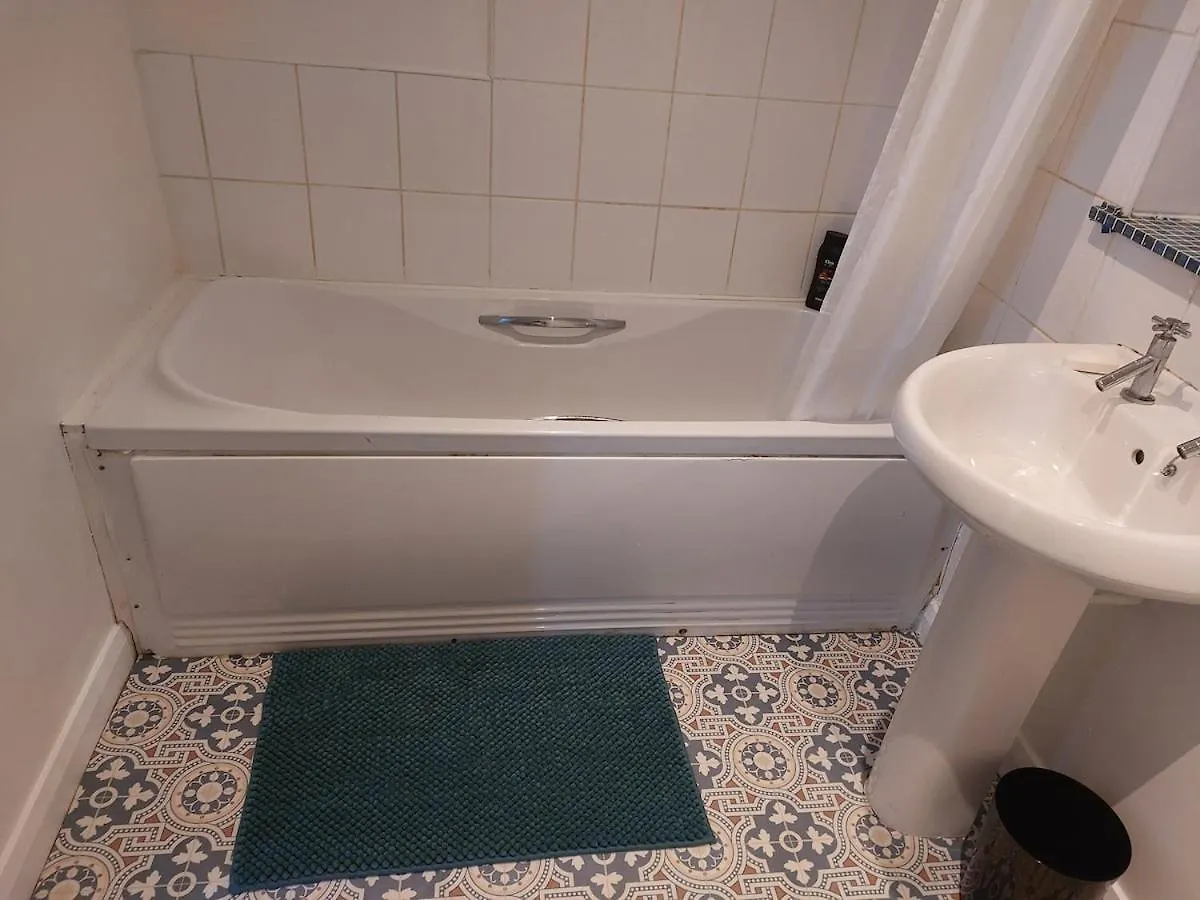 בלפסט Apartment Middle Of City Center 0*,