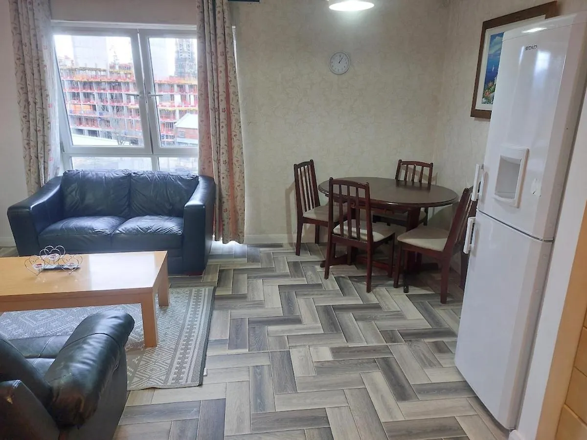 בלפסט Apartment Middle Of City Center